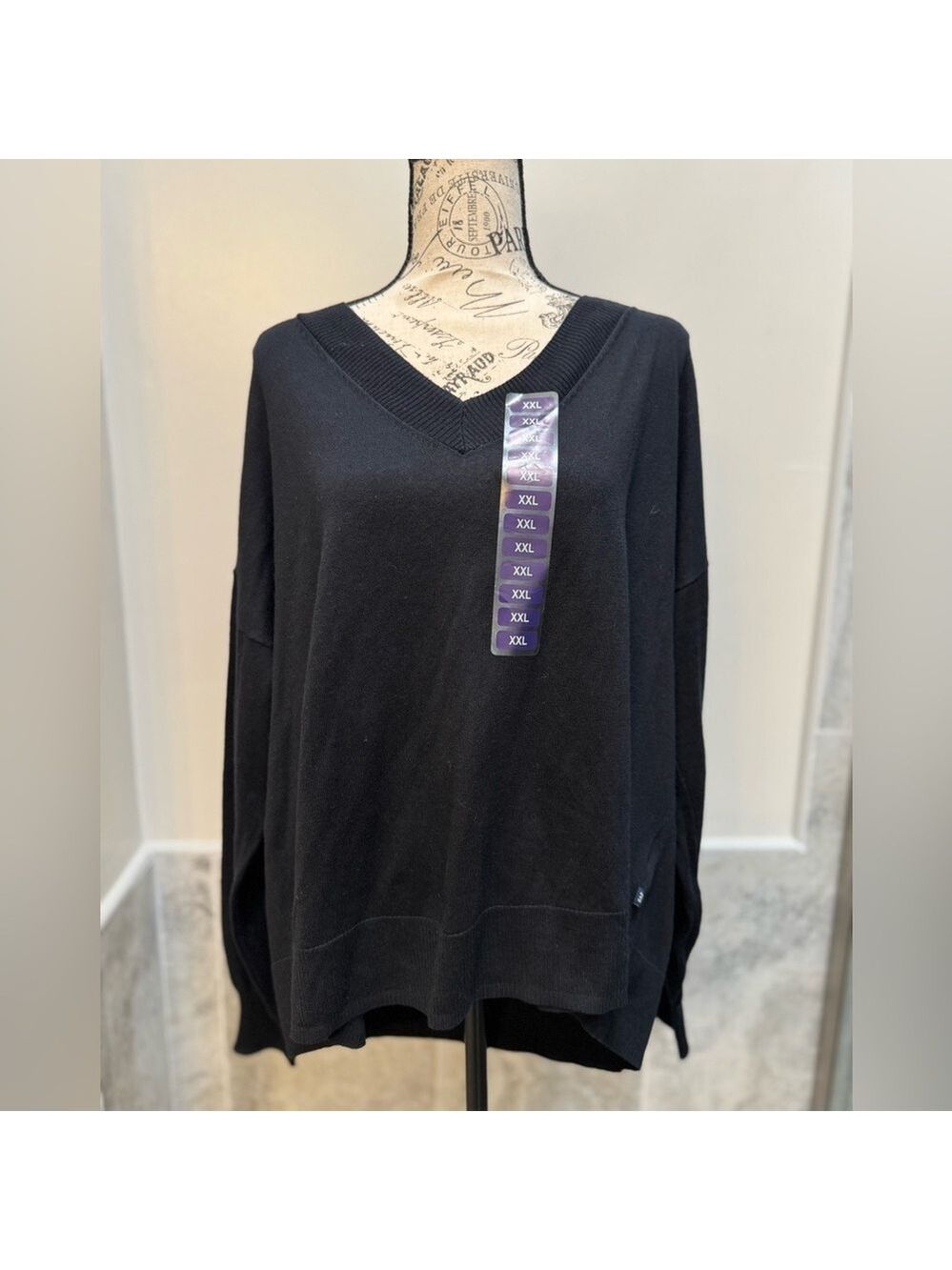 GAP Lightweight Black V-Neck Sweater XXL